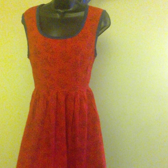 Red Dress with Blue Trim - Picture 1 of 3