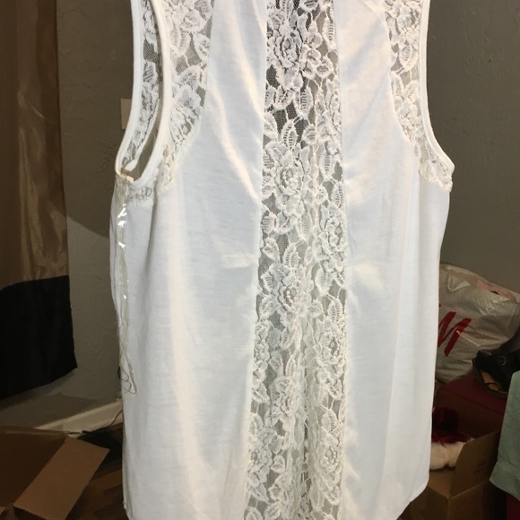 Top - Picture 3 of 4