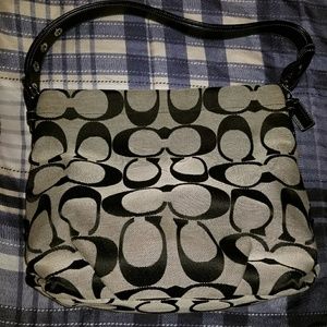 SIGNATURE DUFFLECOACH F15067