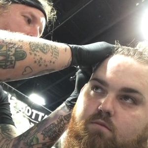 Meet your Posher, Ray