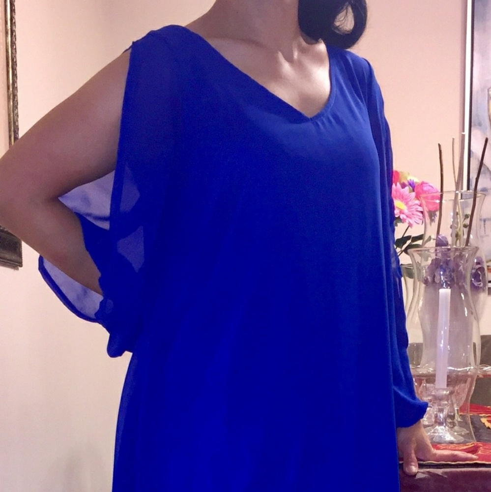 Dress - Picture 1 of 4