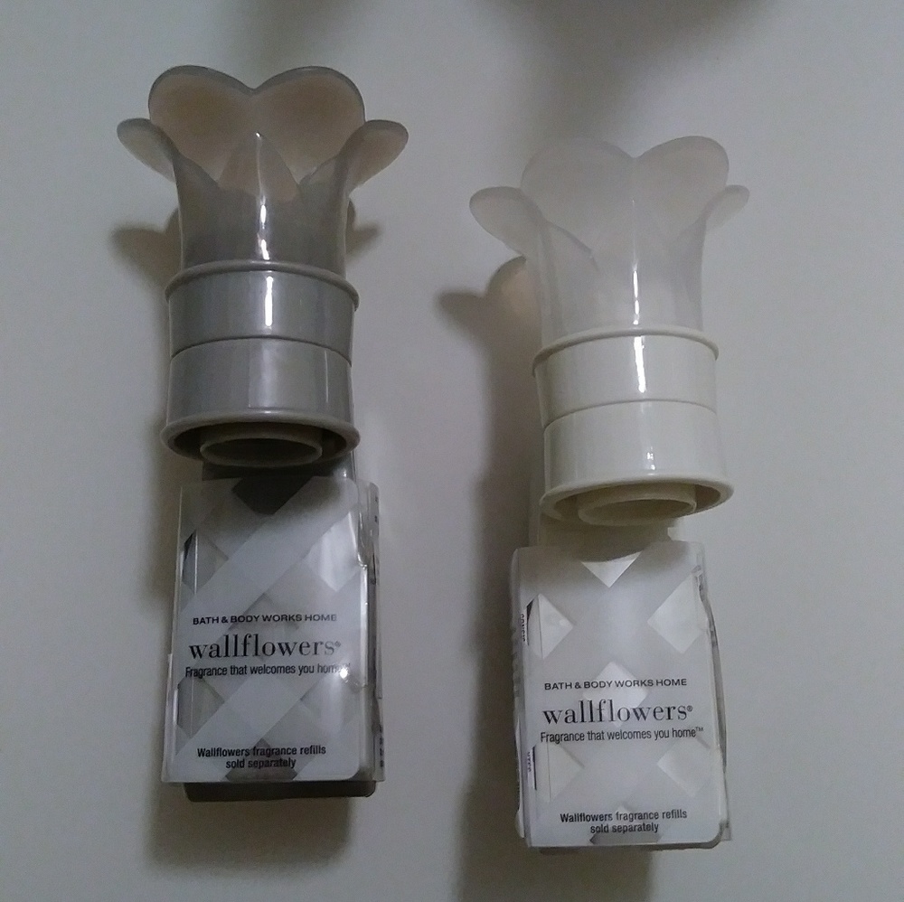 Bath & Body Works Wallflowers frangrance diffusers