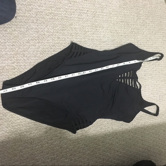 La Blanca one piece - Picture 7 of 7