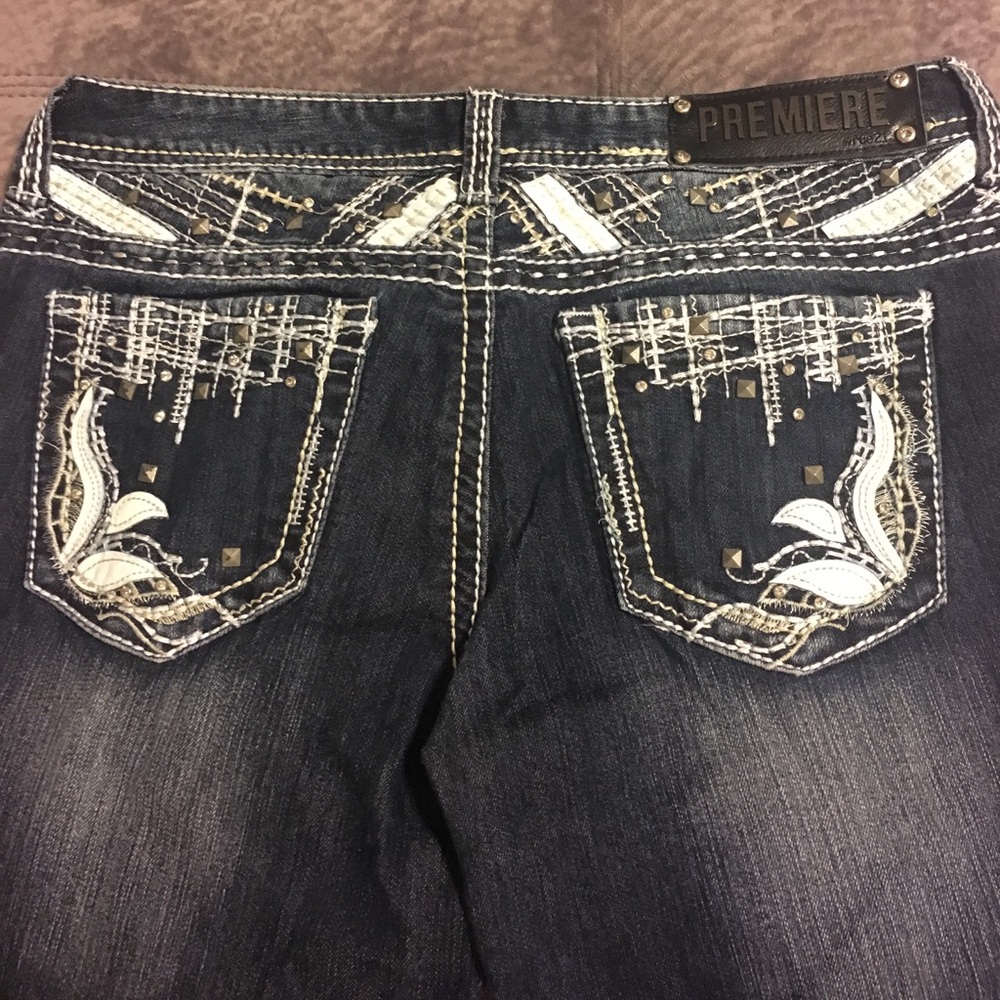 Jeans - Picture 2 of 3