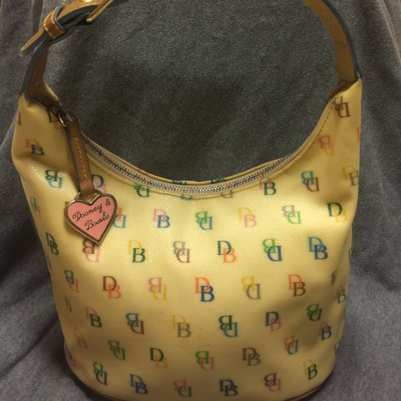 Dooney and Bourke bucket bag NWOT - Picture 1 of 3