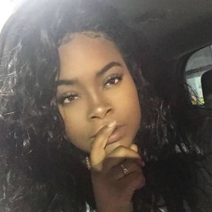 Meet your Posher, Marshae