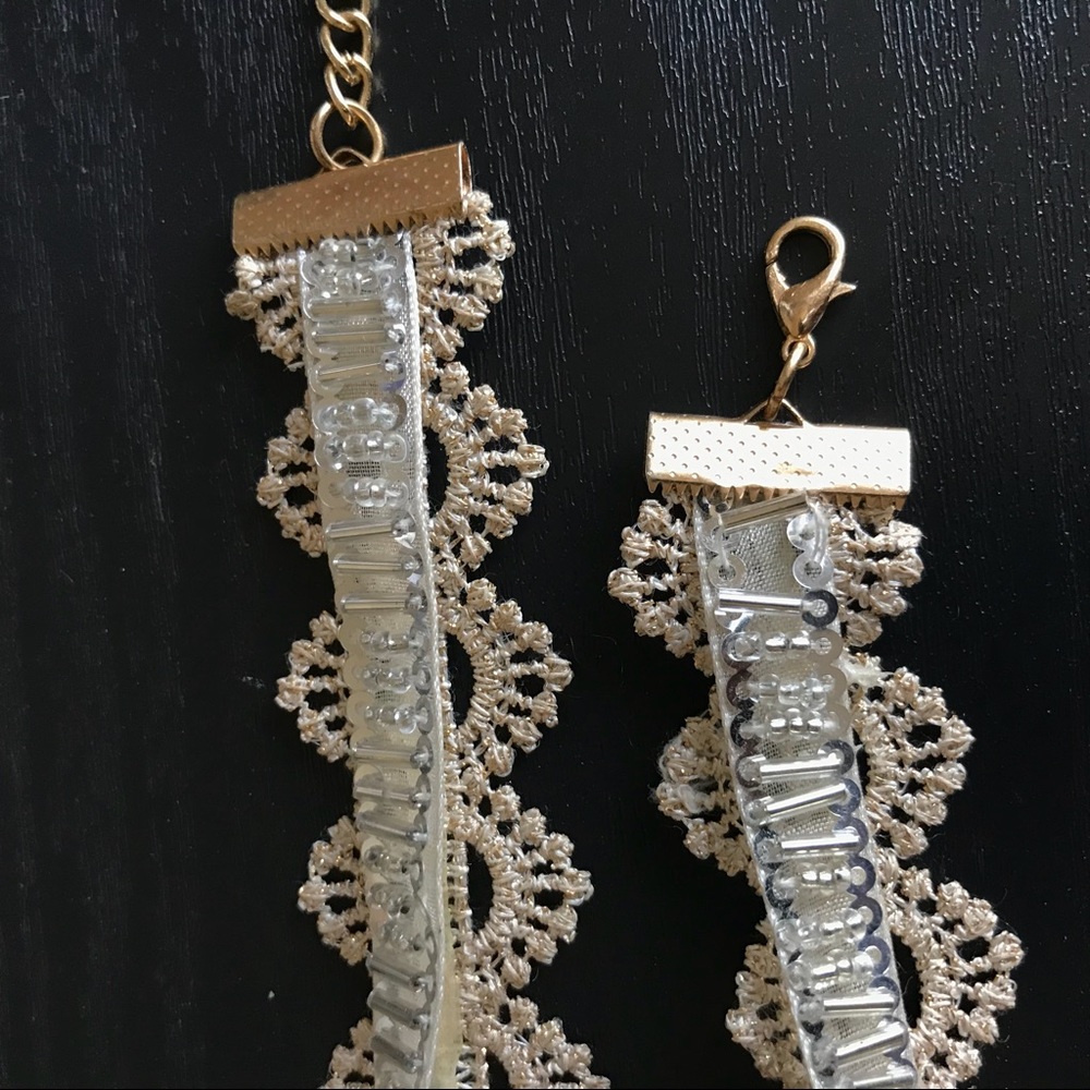 White lacy choker necklace