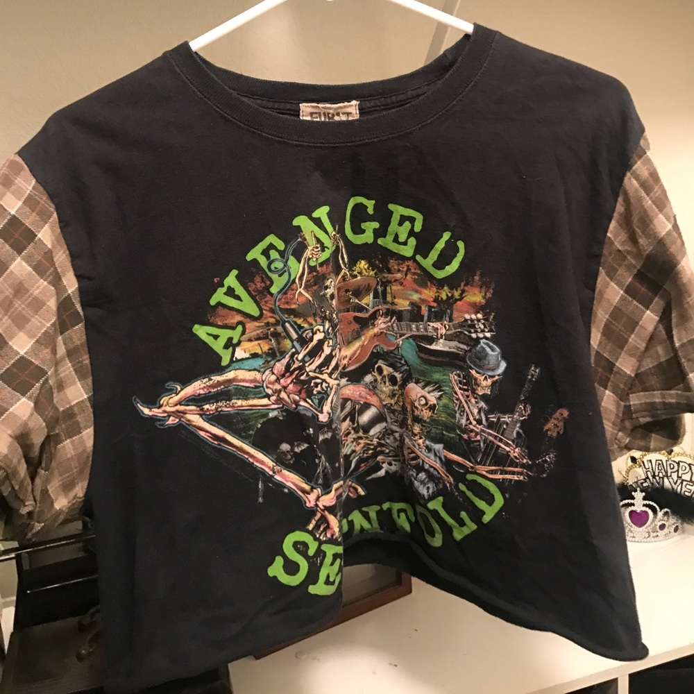 LF cropped tee