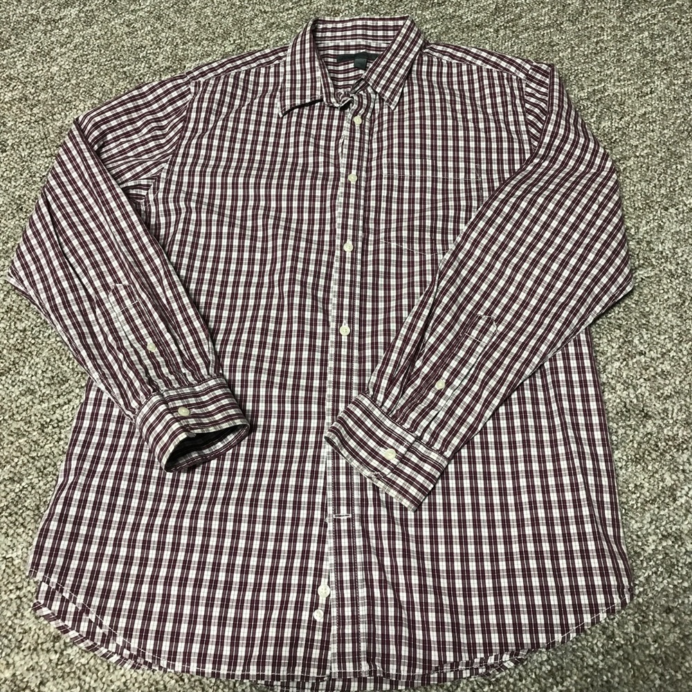 Men’s Old Navy button down shirt-Size L