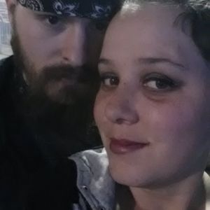 Meet your Posher, Tenia