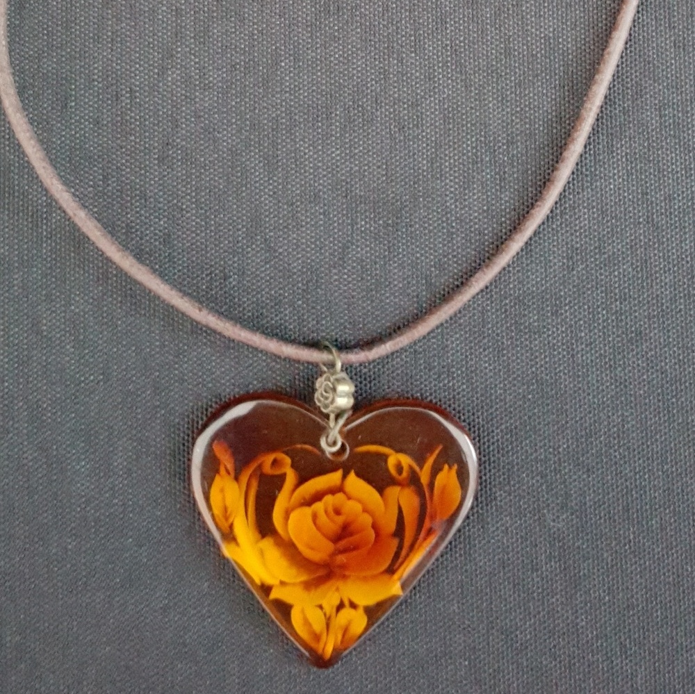 Vintage Boho Etched Heart Pendant (Lucite)