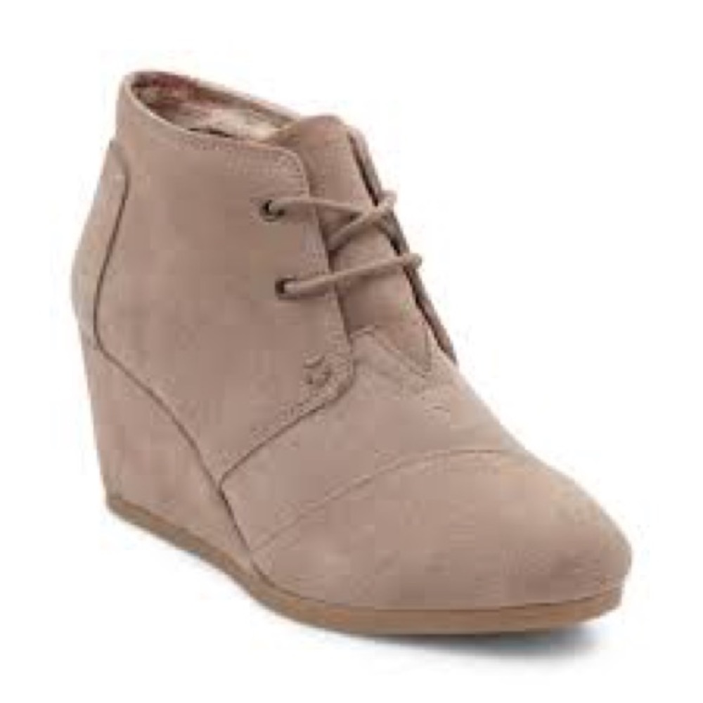 Desert wedge shoes