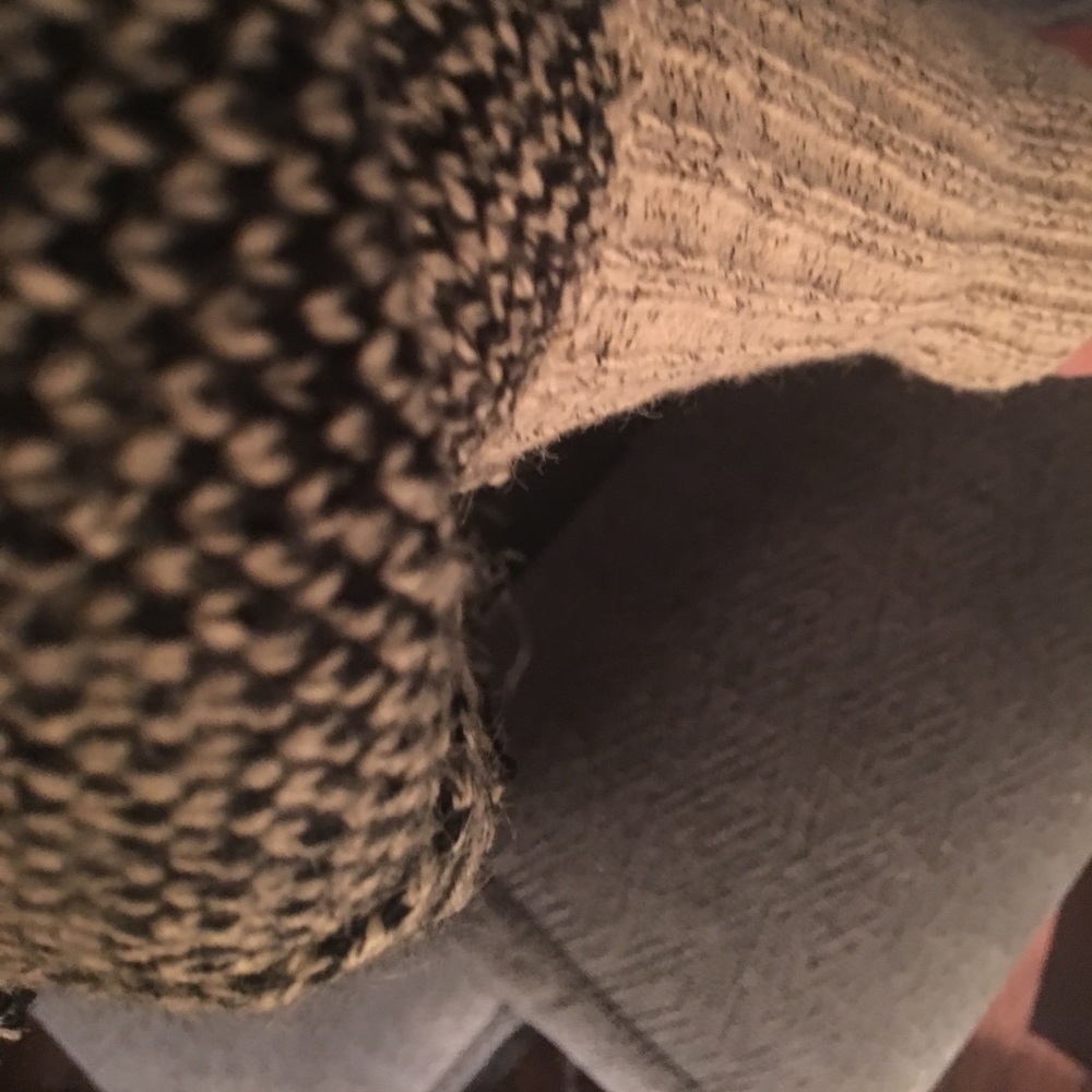 Shaw Sweater, Aztec Design - Picture 5 of 6