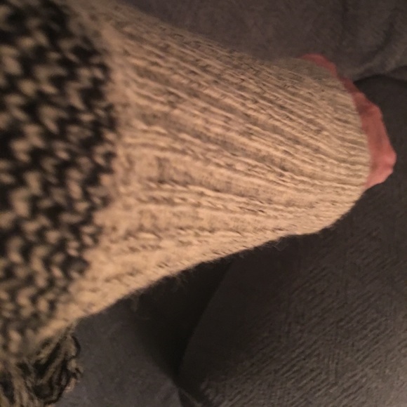 Shaw Sweater, Aztec Design - Picture 6 of 6