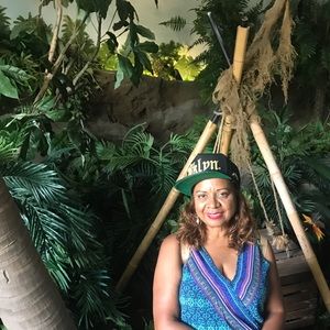 Meet your Posher, Bernadette