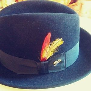 Gorgeous Bentley Genuine fur felt hat NWT