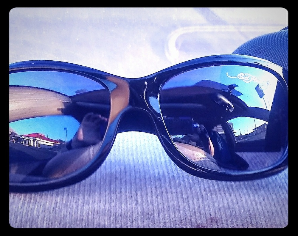 ED HARDY SUNGLASSES WITH ORIGINAL CASE