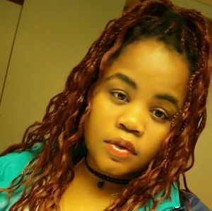 Meet your Posher, Dejah