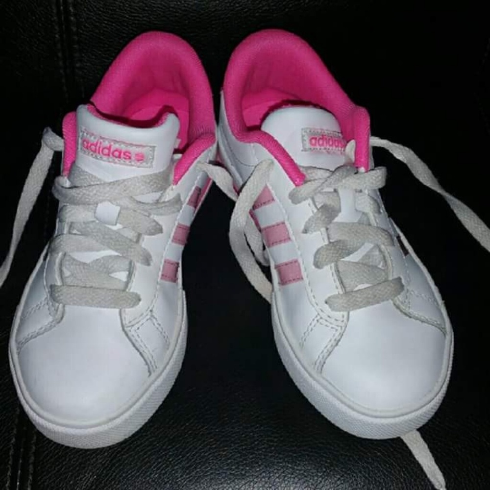 Adidas Girls SZ 1