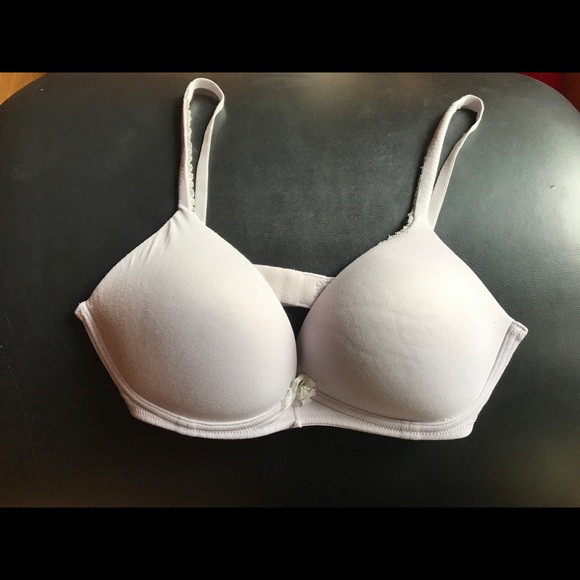 Victoria’s Secret No Wire Bras, 34C - Picture 2 of 4