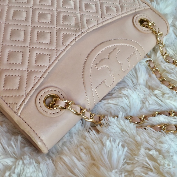 *SOLD* Tory Burch Fleming Medium Quilted Bag - Picture 5 of 7