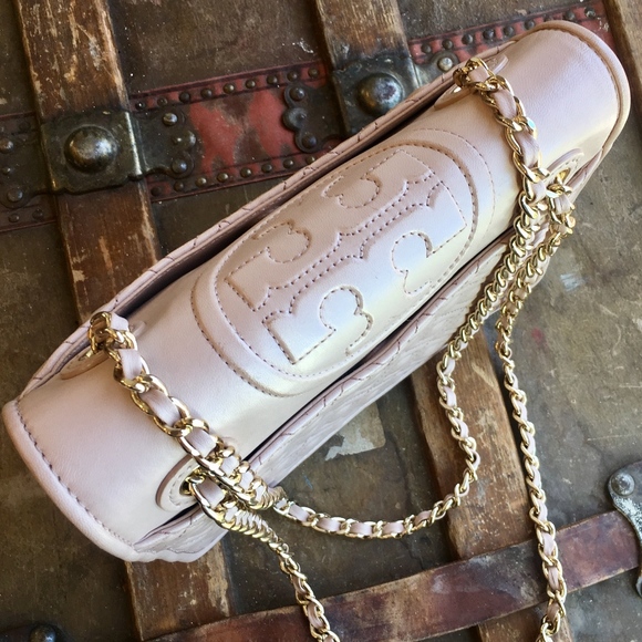 *SOLD* Tory Burch Fleming Medium Quilted Bag - Picture 3 of 7