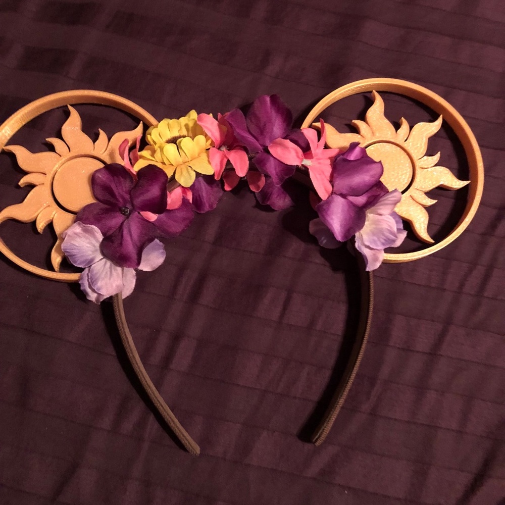 Tangled mouse ears! Aloha Ears Design!