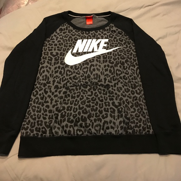 Nike Sweaters - Nike Fitted Leopard Sweatshirt with Pocket