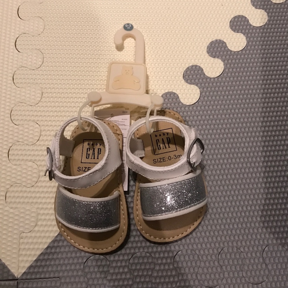 Baby Gap girls sandals