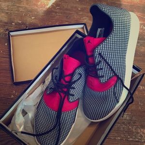 Jordan 5 eclipse men’s 9  1/2