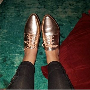 Rose Gold Oxford