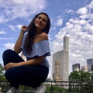 Meet your Posher, Laura