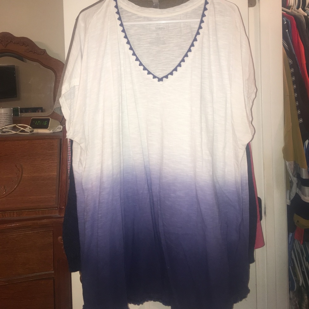 Short sleeved summer shirt