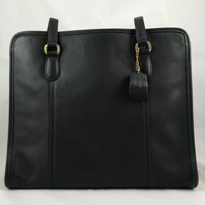Vintage Coach Tote in black leather Vintage Coach Tote in black leather
