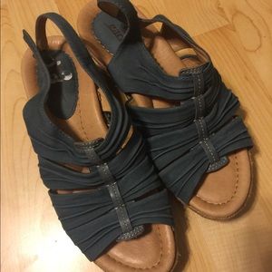 Earth sandals blue