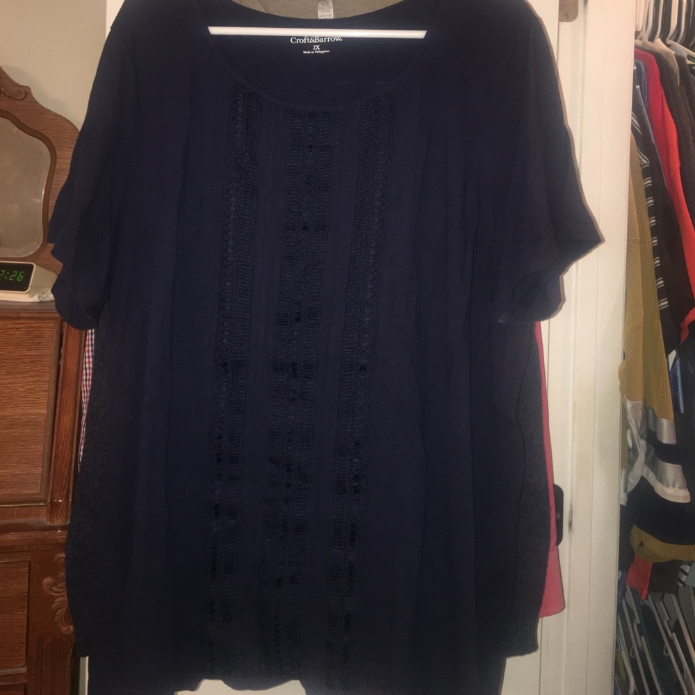 Short sleeved shirt