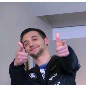 Meet your Posher, Julio