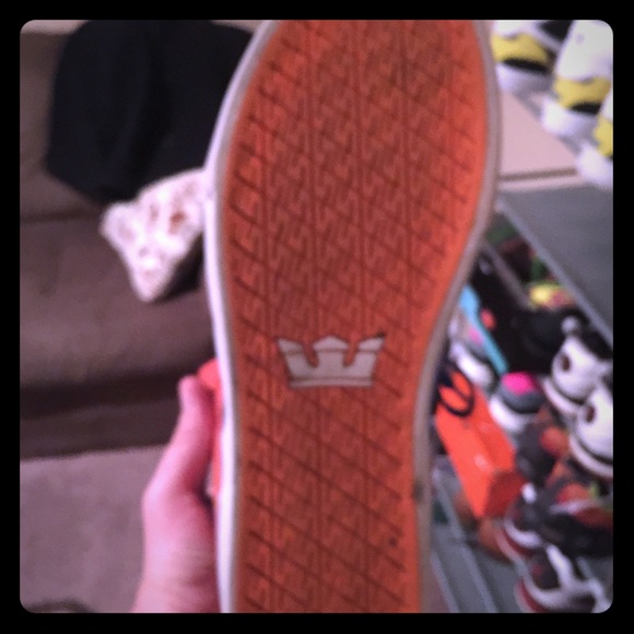 Lightly worn like brand new! - Picture 1 of 3