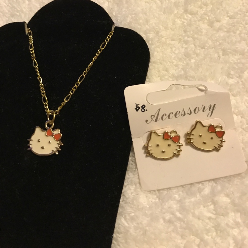 Hello Kitty Earring Necklace Set