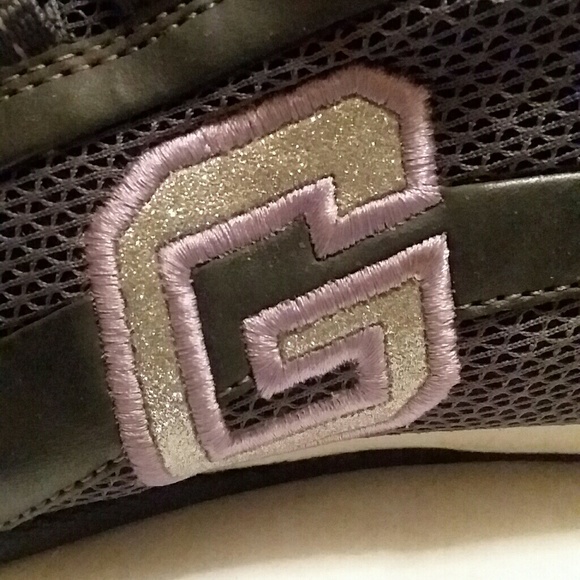G by Guess Sneakers - Picture 3 of 6