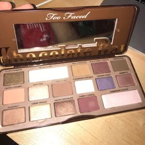 TOO FACED chocolate bar palette
