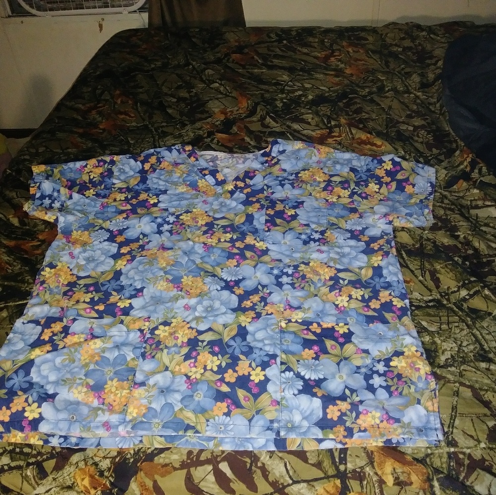 Women's scrub tops