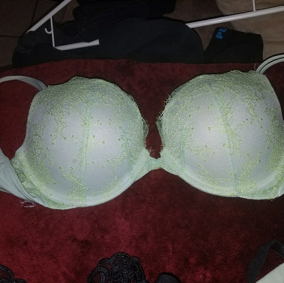 VS BRA bundle - Picture 2 of 2