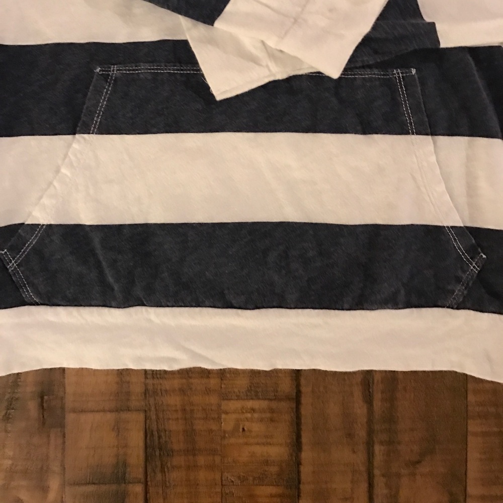 American Eagle Lady’s lightweight hoodie - Picture 5 of 6