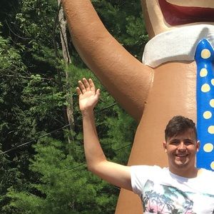 Meet your Posher, Kyle