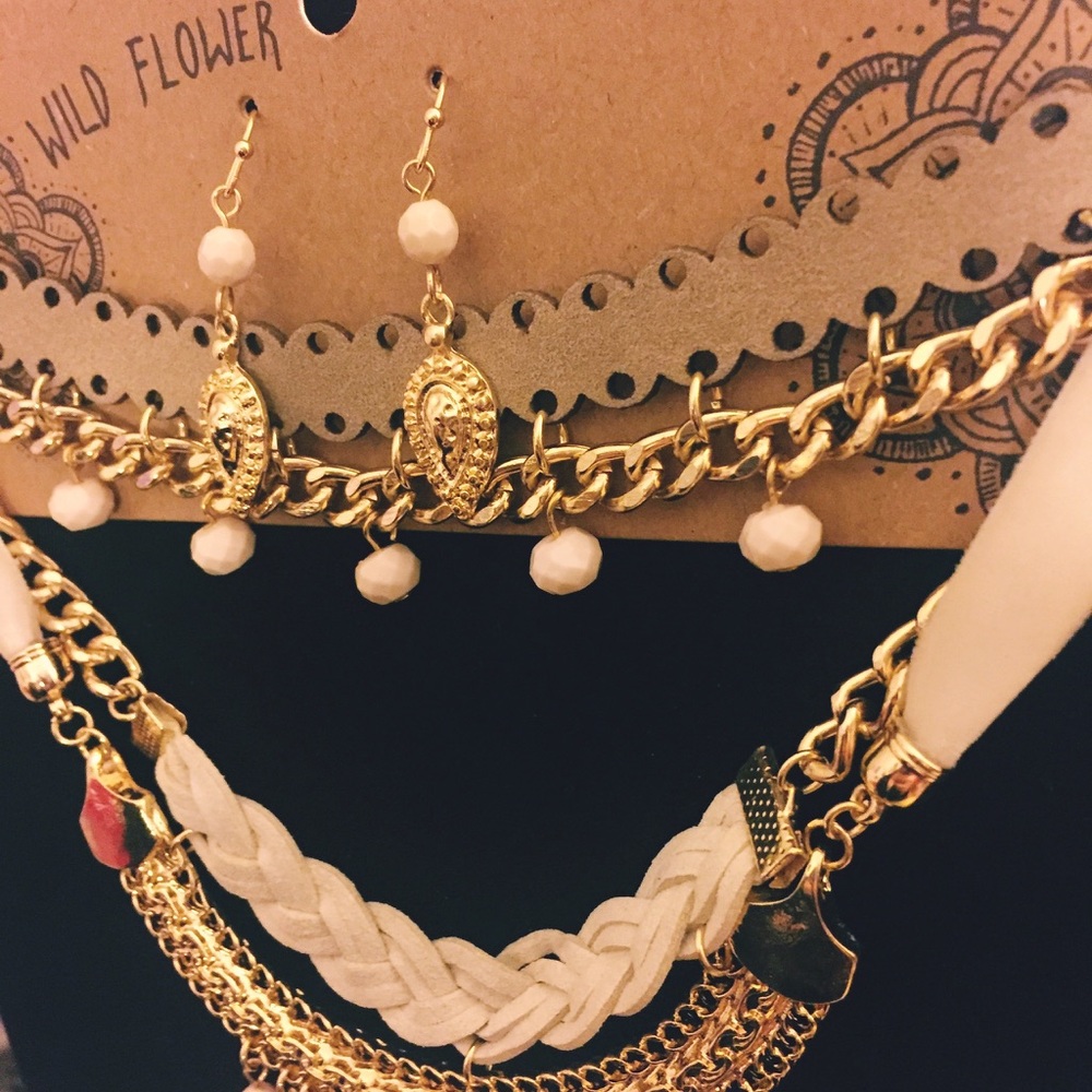 👑 GOLD MULTI LAYERED BOHO CHOKER CREAM NECKLACE - Picture 5 of 7