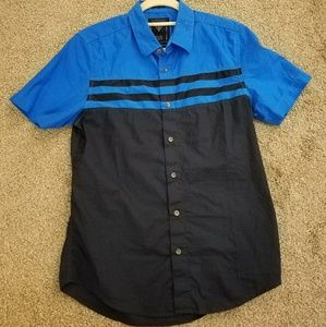 💙 Guess Short Sleeve Button Up