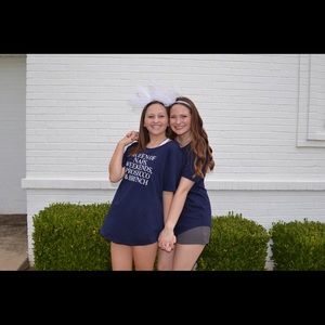 Meet your Posher, Hallie