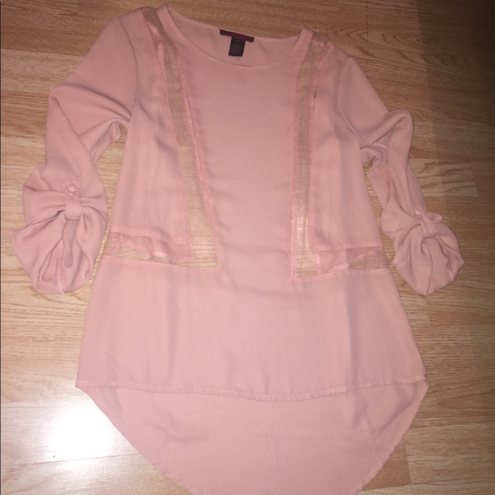 BKE!!✨ SPRING🤩 Sheer 3/4 sleeve blouse!! Xs