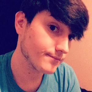 Meet your Posher, Ethan